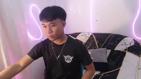 Snapshot of asian_prince_of_cock chatting on September 11, 5:40 am Prince online show from September 11, 5:40 am