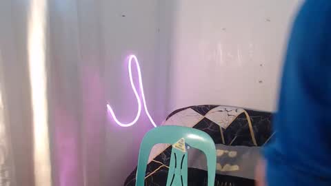 Snapshot of asian_prince_of_cock chatting on September 15, 2:33 am Prince online show from September 15, 2:33 am