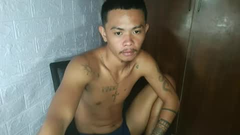 angello abayon online show from April 16, 10:01 pm