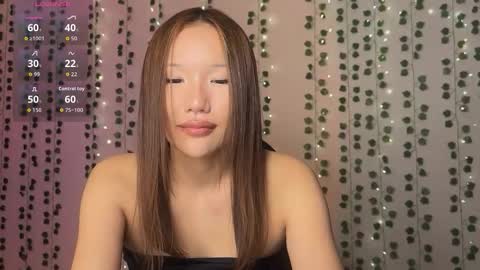 Snapshot of asian_vi chatting on December 13, 7:53 pm My name Vi online show from December 13, 7:53 pm