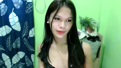 Snapshot of asianbabe_elvira chatting on September 18, 1:18 am asianbabe_elvira online show from September 18, 1:18 am