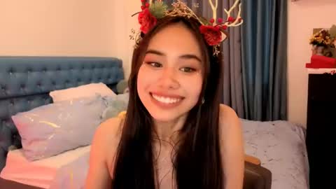 Snapshot of asianbabecandy chatting on January 13, 6:38 am candy online show from January 13, 6:38 am