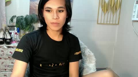 Snapshot of asianblk_barbiedoll chatting on December 30, 11:59 am asianblk_barbiedoll online show from December 30, 11:59 am