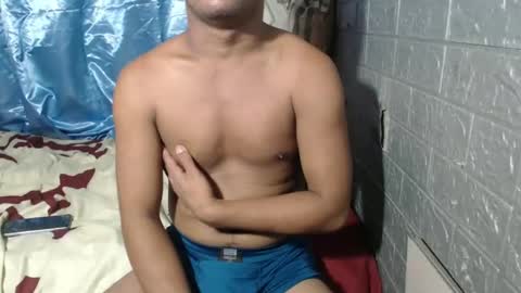 Snapshot of asianbutler69 chatting on November 30, 1:15 pm LUKEY online show from November 30, 1:15 pm