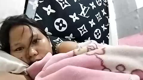 asiancreamy4u online show from December 2, 4:20 pm