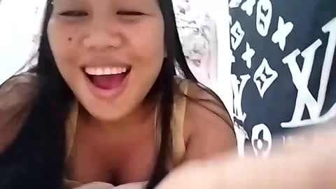 asiancreamy4u online show from January 1, 5:33 pm