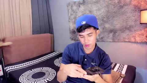 Snapshot of asiancum_peter chatting on October 12, 1:26 am asiancum_peter online show from October 12, 1:26 am
