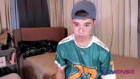 Snapshot of asiancum_peter chatting on July 14, 2:27 am asiancum_peter online show from July 14, 2:27 am