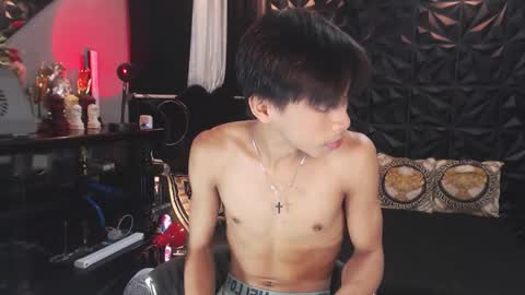 Snapshot of asianfuckertwink chatting on November 26, 7:31 am asianfuckertwink online show from November 26, 7:31 am
