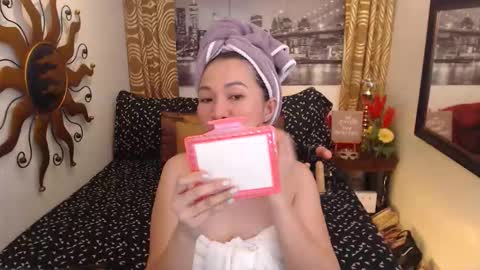 Snapshot of asianhotjasmin chatting on December 2, 1:17 pm asianhotjasmin online show from December 2, 1:17 pm