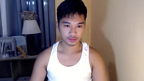 asianhunk_jamesx online show from November 10, 10:42 pm