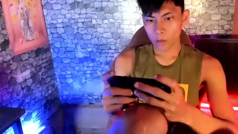 Snapshot of asianplayboyx chatting on July 2, 12:10 am mark online show from July 2, 12:10 am