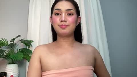 Lily online show from July 4, 10:27 pm