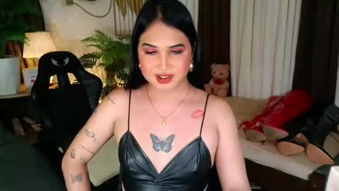 Snapshot of asiantrans23 chatting on November 28, 5:04 pm asiantrans23 online show from November 28, 5:04 pm