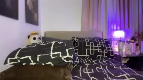 ELLIS online show from June 3, 8:03 pm