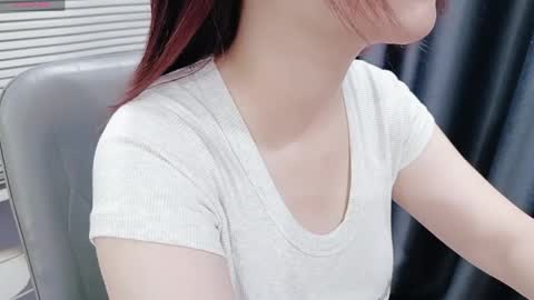 SoHye online show from April 4, 1:26 am