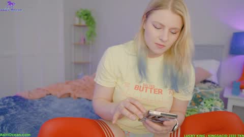 Asiri   pronounced Ah-siri Please no nicknames   3 online show from April 15, 3:52 pm