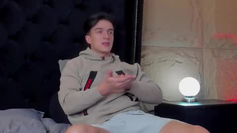 Aslan  online show from April 7, 2:34 am