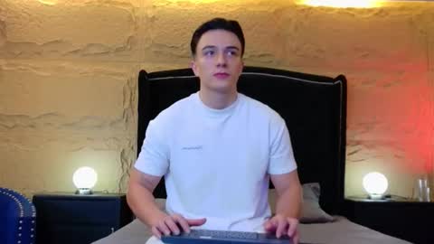 Aslan  online show from April 11, 3:44 am