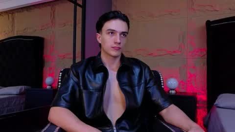 Snapshot of aslanfox_ chatting on July 19, 12:36 am Aslan online show from July 19, 12:36 am