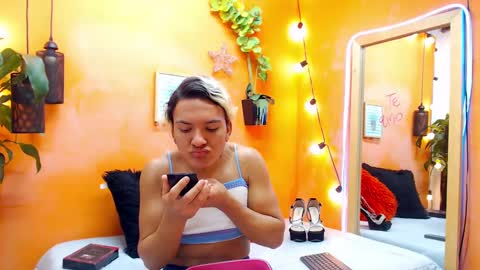 ASLY online show from December 21, 11:22 am