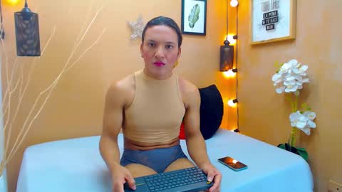 ASLY online show from September 26, 11:58 am