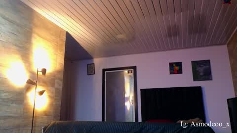 Snapshot of asmodeo_cox chatting on April 25, 3:09 am Asmodeo - online show from April 25, 3:09 am