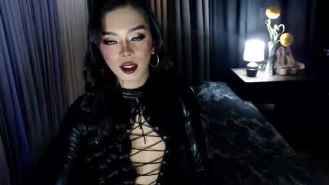 Margaux Miller online show from October 5, 4:38 pm