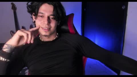 Snapshot of asmodeuszz chatting on July 16, 11:55 pm asmodeuszz online show from July 16, 11:55 pm