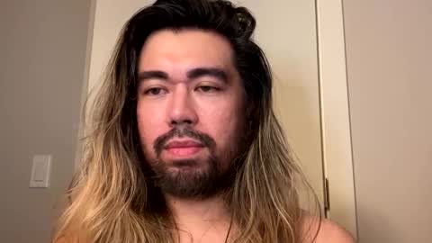 Snapshot of asmrtease chatting on December 19, 1:18 am Daemon online show from December 19, 1:18 am