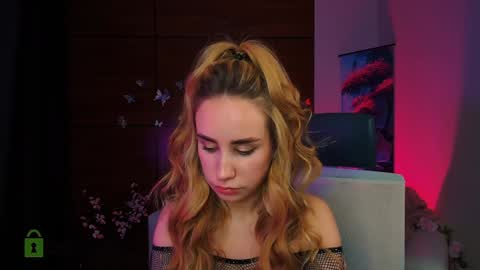 Snapshot of asol_muah chatting on December 17, 4:34 am Asol online show from December 17, 4:34 am