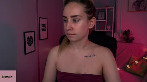 Snapshot of asol_muah chatting on January 8, 9:01 pm Asol online show from January 8, 9:01 pm