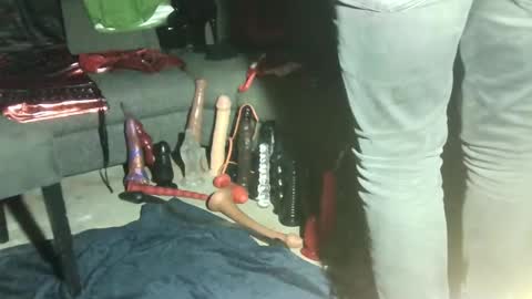 Snapshot of assforstrapon chatting on December 29, 9:20 pm sissyslut online show from December 29, 9:20 pm