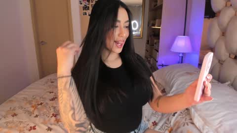 Ashley online show from January 15, 8:26 pm