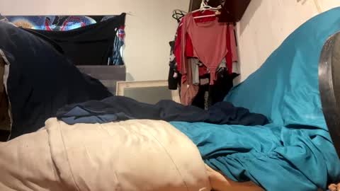 danni travis online show from January 27, 10:06 pm