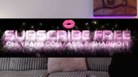 Snapshot of assleighabbott chatting on February 3, 3:53 am ASSleigh Abbott online show from February 3, 3:53 am