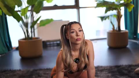 Starting 930 PM EU TIME online show from December 2, 10:31 am