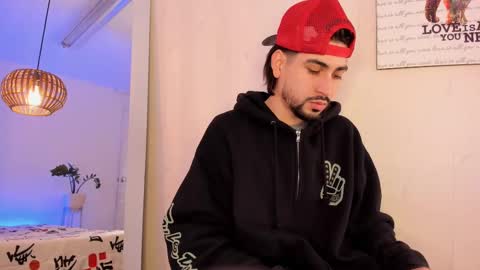 Snapshot of assmoddeus chatting on December 2, 12:40 pm Asmodeus online show from December 2, 12:40 pm