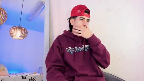 Snapshot of assmoddeus chatting on December 4, 12:14 pm Asmodeus online show from December 4, 12:14 pm