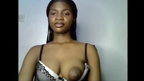 Snapshot of assy_ebony chatting on April 22, 9:05 pm Lily online show from April 22, 9:05 pm