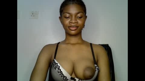 Snapshot of assy_ebony chatting on May 22, 8:14 pm Lily online show from May 22, 8:14 pm