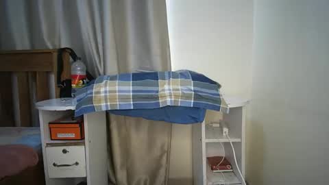 shee online show from March 28, 10:37 am