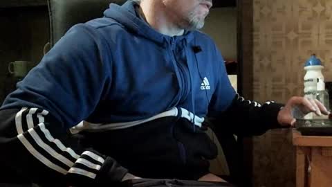 Snapshot of asterion51 chatting on December 18, 5:30 pm asterion51 online show from December 18, 5:30 pm