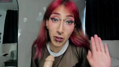 Asterothxznikki online show from May 29, 5:22 pm