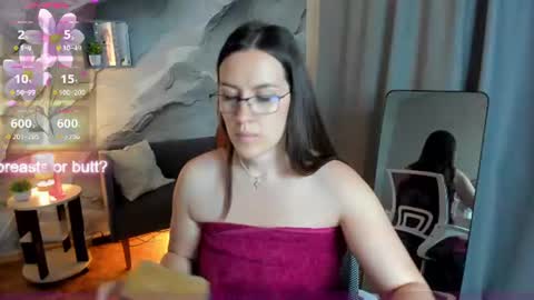 Snapshot of asti_bubbles chatting on June 21, 1:08 am Asti online show from June 21, 1:08 am