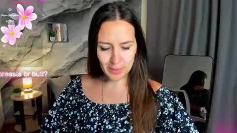 Snapshot of asti_bubbles chatting on July 4, 1:23 am Asti online show from July 4, 1:23 am