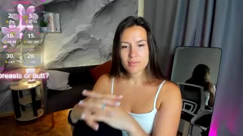 Snapshot of asti_bubbles chatting on July 18, 1:43 am Asti online show from July 18, 1:43 am