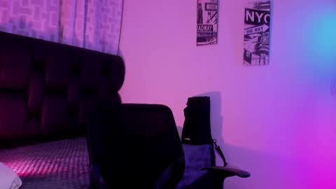 astonhills online show from October 3, 2:30 am