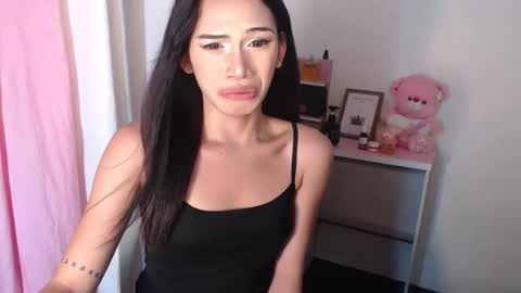 Snapshot of astraea_xxx chatting on May 8, 9:09 pm Anna online show from May 8, 9:09 pm