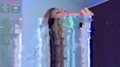 Astrid online show from April 17, 1:19 am